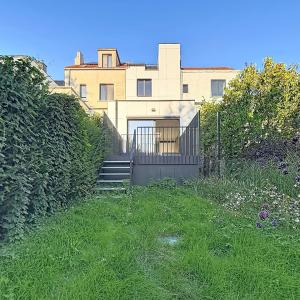 Uccle : Maison 5 chambres entièrement rénovée + jardin !