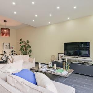 Quartier Cavell: Appartement 1 chambre + bureau, beau jardin
