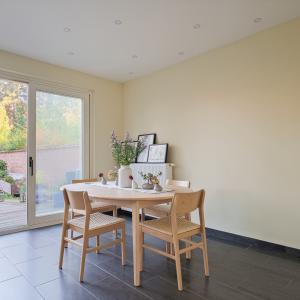 Quartier Cavell: Appartement 1 chambre + bureau, beau jardin