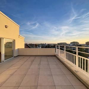 Cinquantenaire – Magnifique penthouse 1 ch. + terrasse