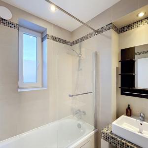 Cinquantenaire – Magnifique penthouse 1 ch. + terrasse