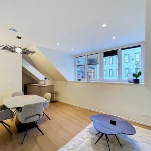 Cinquantenaire - Magnifique appartement meublé et rénové