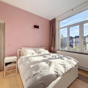 Place Brugmann : Appartement de caractère avec un balcon