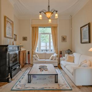 Place Brugmann : maison 6 ch + jardin orienté Sud