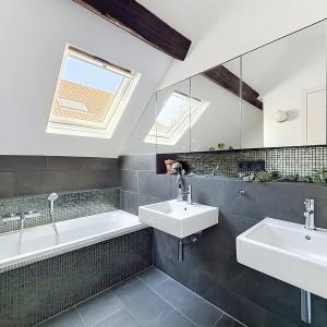 Chaussée d'Ixelles : Sublime penthouse + terrasses