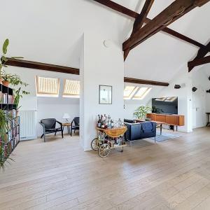 Chaussée d'Ixelles : Sublime penthouse + terrasses