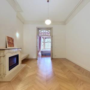 Albert / Molière : Magnifique triplex avec jardin