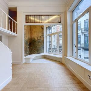 Sablon : Appartement de standing 1 chambre + bureau