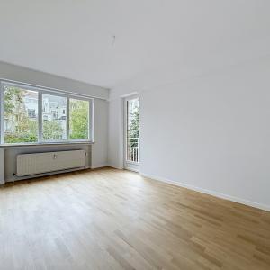 Lepoutre / Pl. Brugmann : Bel appartement + balcon