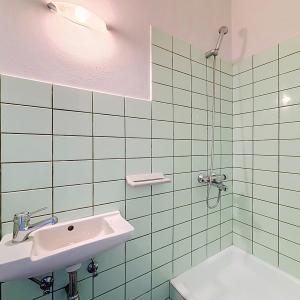 Lepoutre / Pl. Brugmann : Bel appartement + balcon