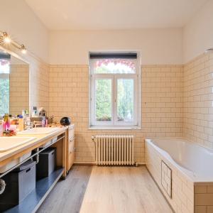 Etangs d'Ixelles, maison de Maître révové de 410 m2  jardin
