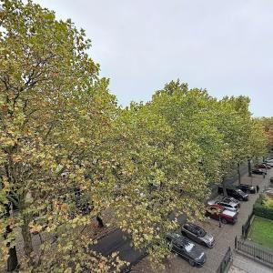 Pl. Brugmann : Sublime appartement de caractère rénové