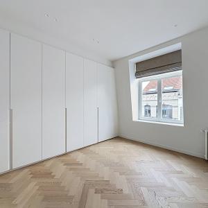 Pl. Brugmann : Sublime appartement de caractère rénové