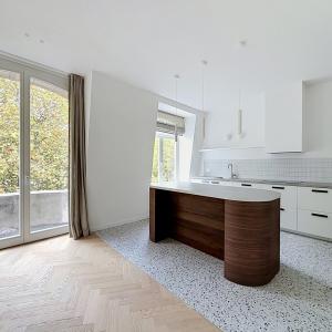Pl. Brugmann : Sublime appartement de caractère rénové
