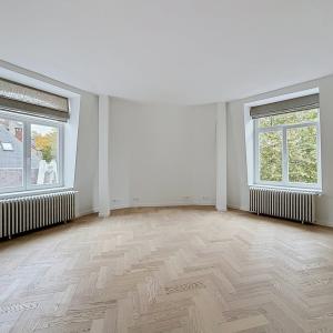 Pl. Brugmann : Sublime appartement de caractère rénové