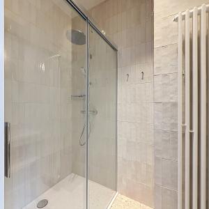 Pl. Brugmann : Sublime appartement de caractère rénové