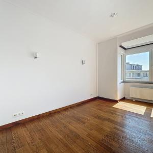 Molière : Charmant appartement de caractère rénové + balcons