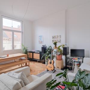 Fernand Cocq : appartement une chambre + bureau et terrasses