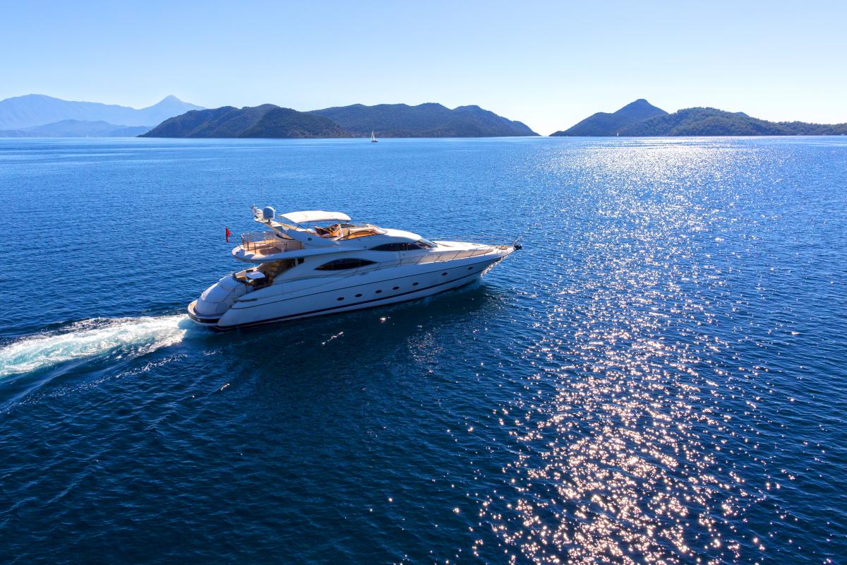 les yachts et les voiliers grand luxe