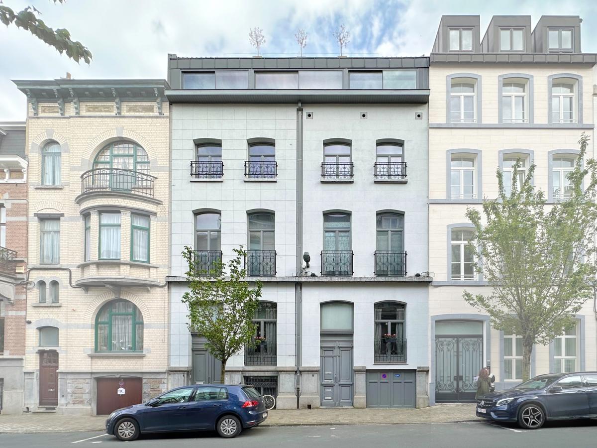 Place Brugmann - Chatelain, appartement 3 chbr - terrasse