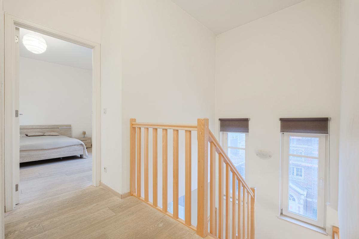 SOUS OFFRE !! Place Brugmann : Splendide duplex 2 chambres et parking