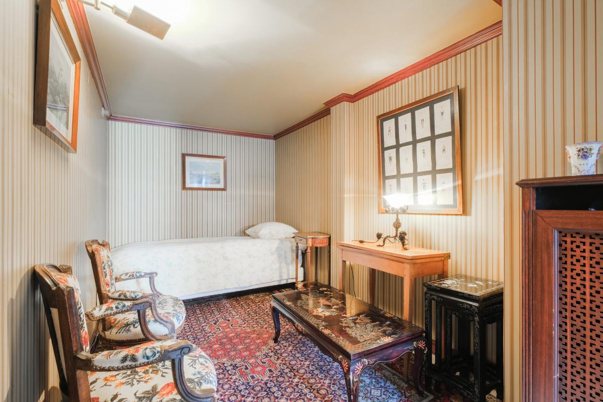 SOUS OFFER !! Cambre, splendide appartement de caractère, 4 ch et garage 