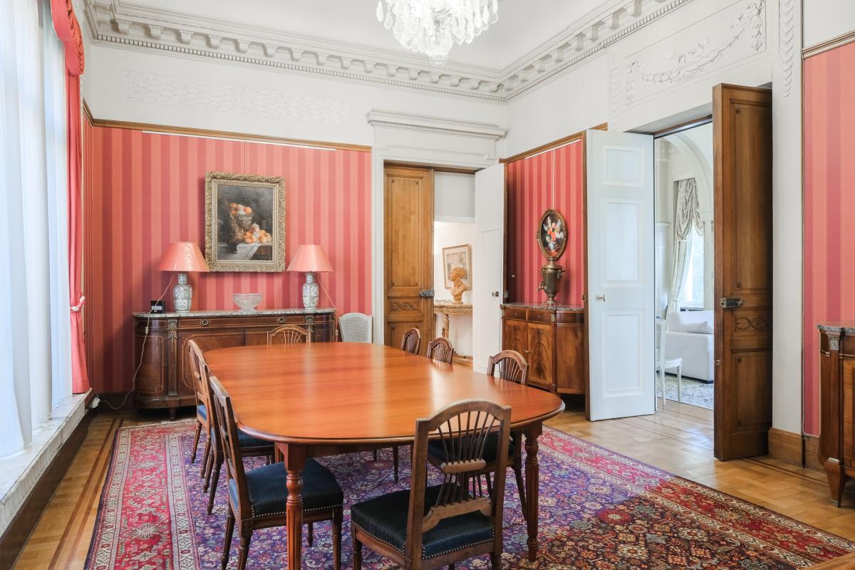 SOUS OFFER !! Cambre, splendide appartement de caractère, 4 ch et garage 