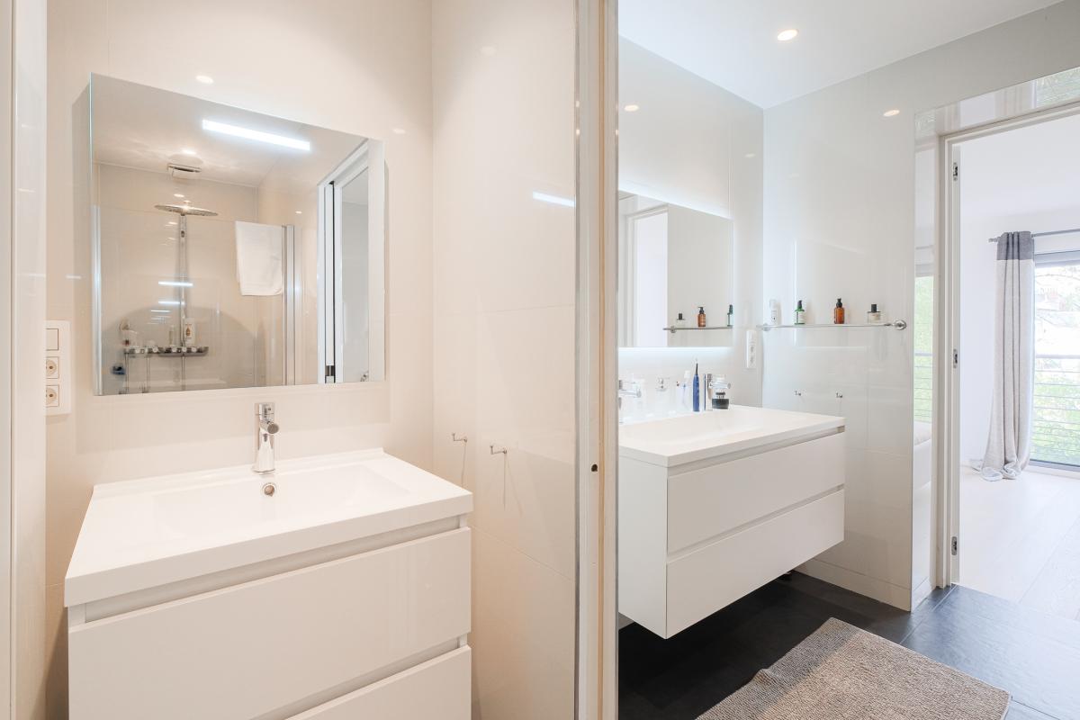 SOUS OFFRE  !! Place Brugmann - Chatelain, appartement 3 chbr - terrasse