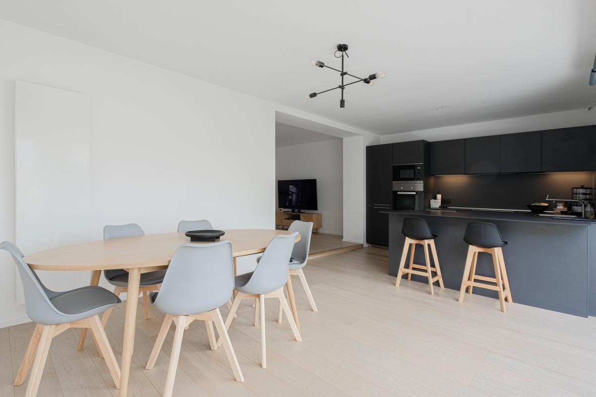 SOUS OFFRE  !! Place Brugmann - Chatelain, appartement 3 chbr - terrasse