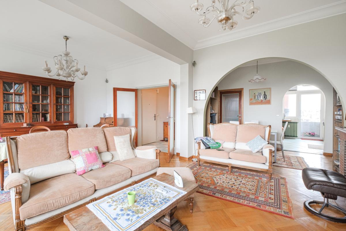 SOUS COMPROMIS ! Square de Léopoldville, Bel appartement 3 ch et terrasses