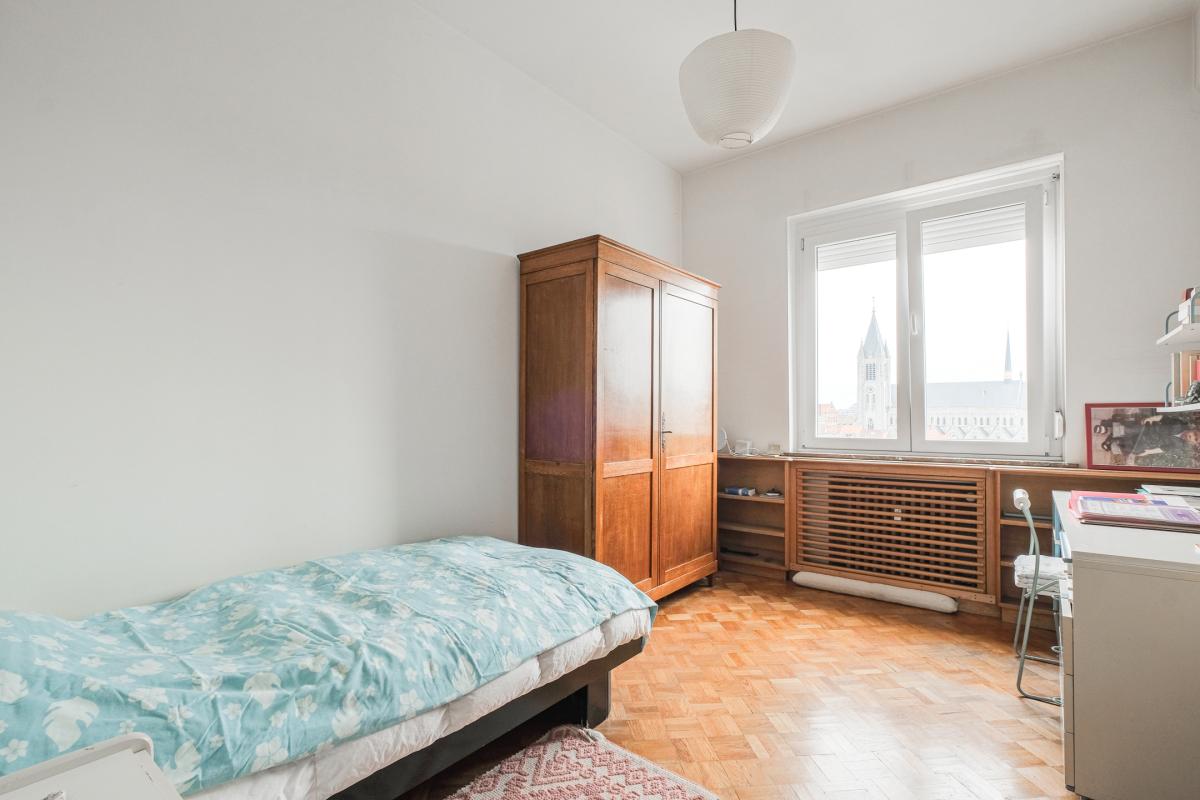 SOUS COMPROMIS ! Square de Léopoldville, Bel appartement 3 ch et terrasses