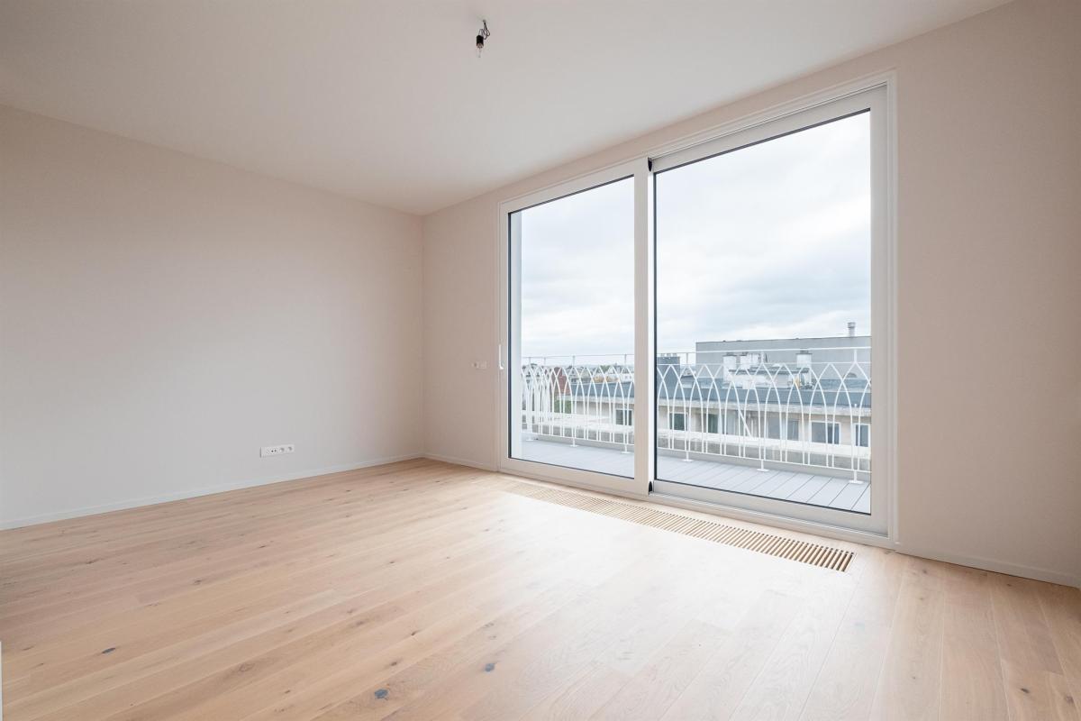 Montgomery/Saint Michel magnifique penthouse terrasse de 87m²