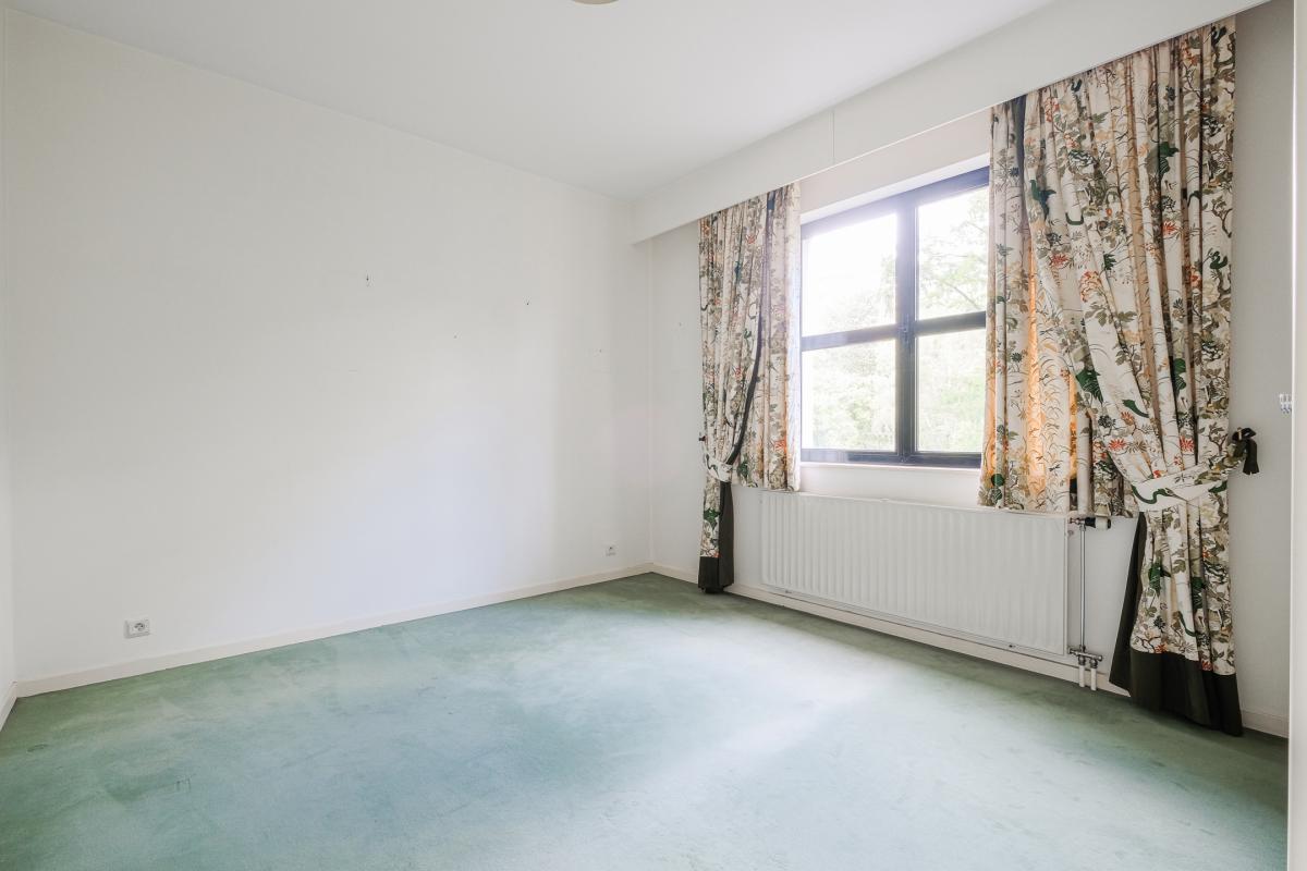 SOUS OFFRE !! Parc Brugmann: Magnifique appart. 3 chambres avec terrasse