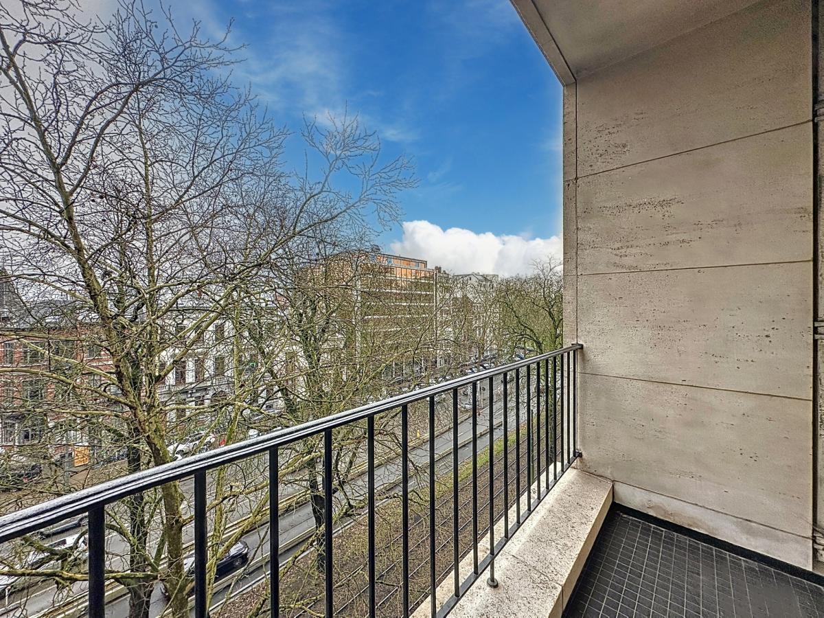 Louise : Appartement de prestige 3 ch. meublé + terrasse S/O