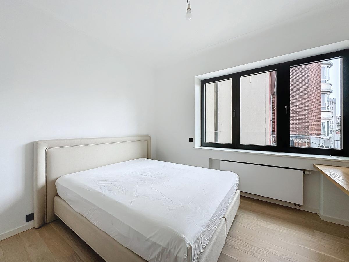 Louise : Appartement de prestige 3 ch. meublé + terrasse S/O