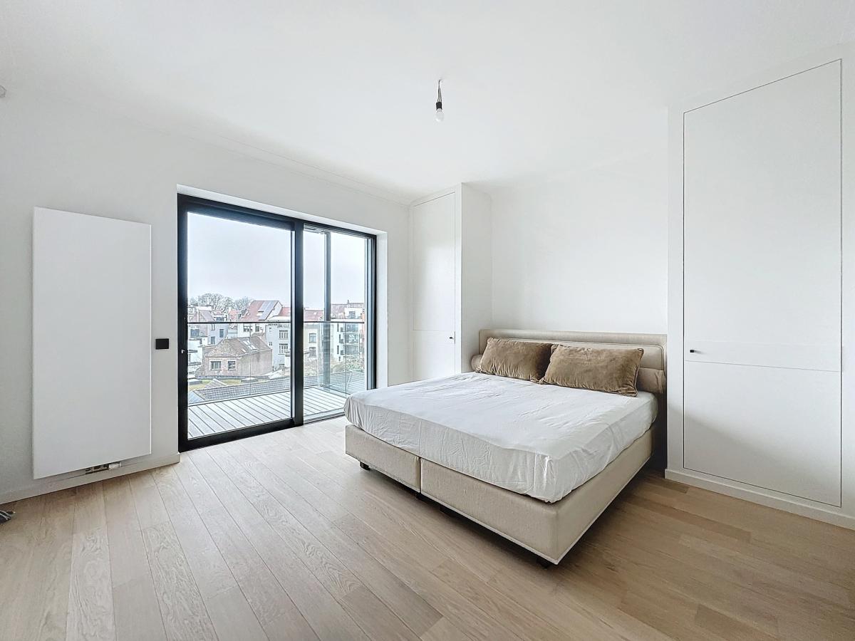 Louise : Appartement de prestige 3 ch. meublé + terrasse S/O