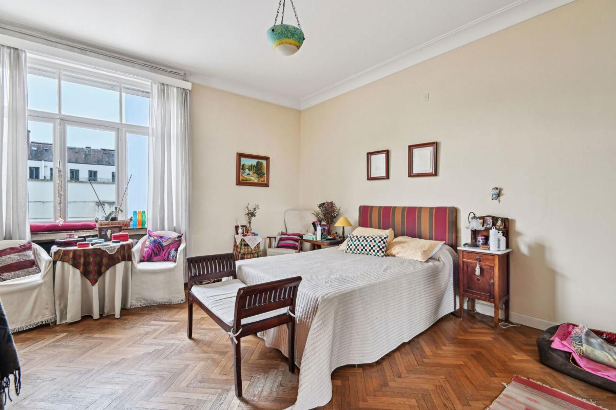 SOUS OFFRE Quartier EU: appartement de standing, terrasse, garage box