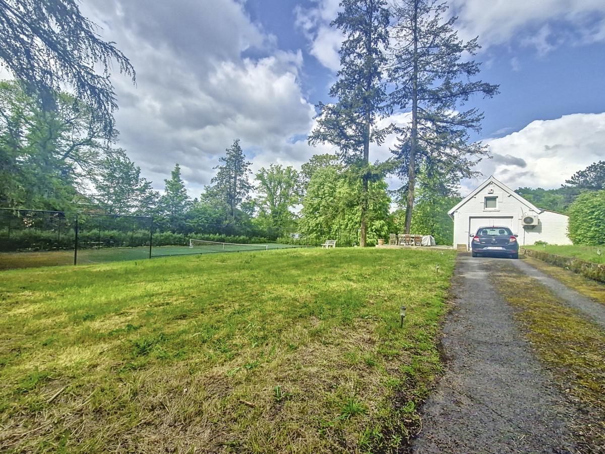 Linkebeek- Limite Uccle terrain de 1940m² 