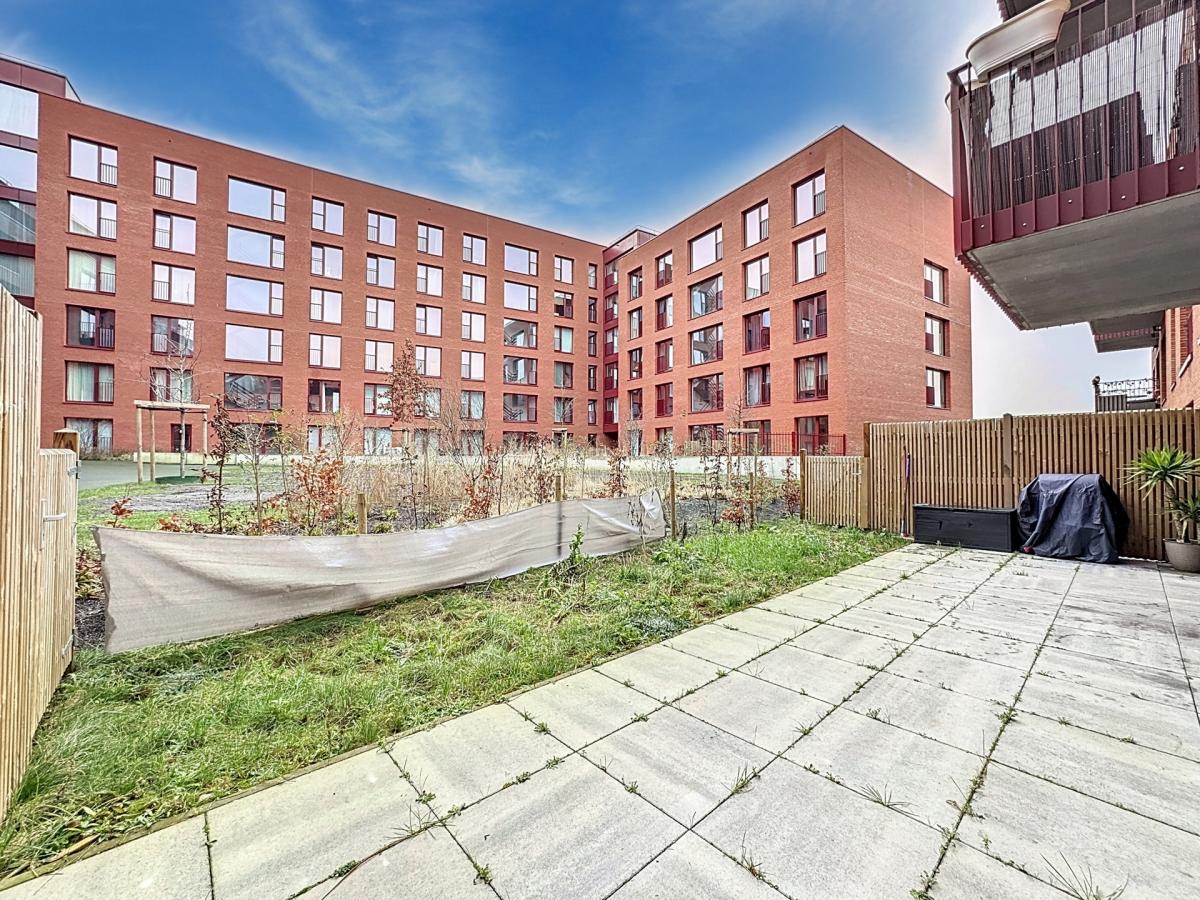 Erasme : Appartement neuf 1 chambre avec jardin 