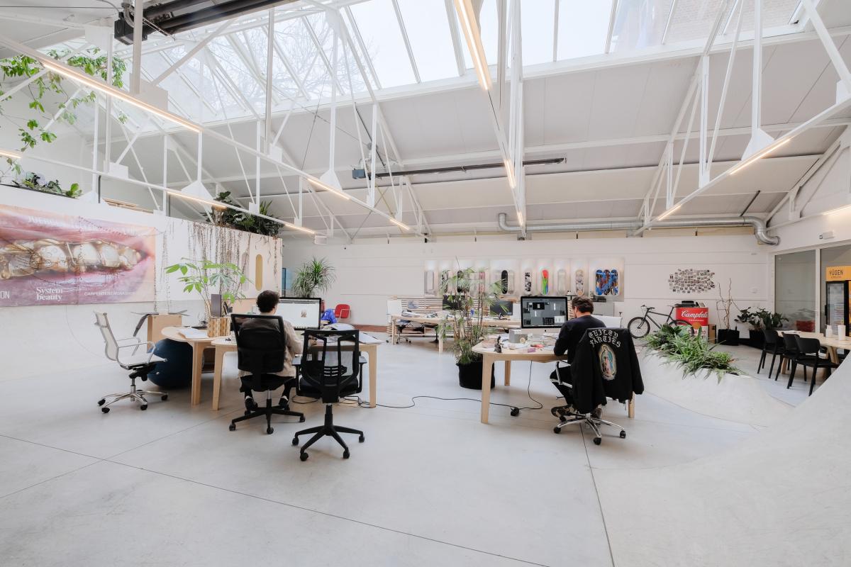 Place Albert, Magnifique atelier + bureau entièrement rénové