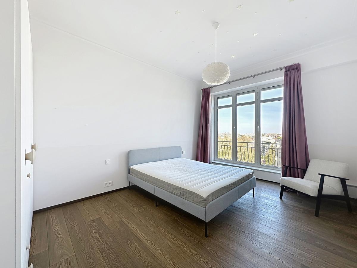 Louise/Cambre: Somptueux appartement meublé 3 ch. + terrasse