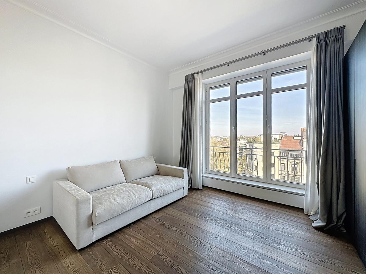 Louise/Cambre: Somptueux appartement meublé 3 ch. + terrasse