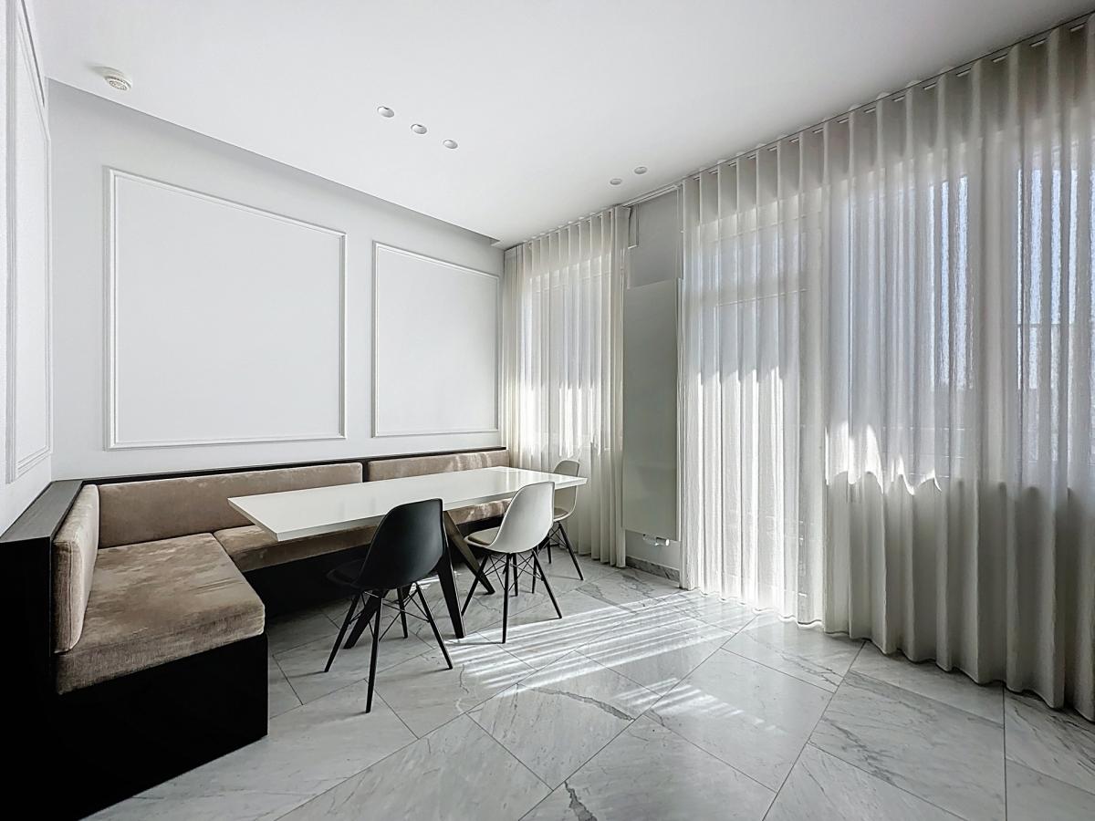 Louise/Cambre: Somptueux appartement meublé 3 ch. + terrasse