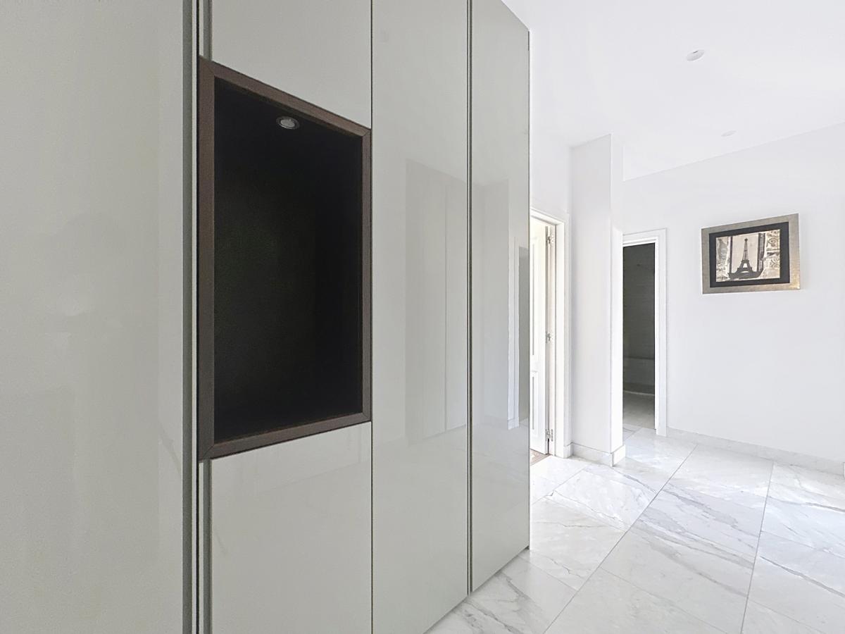 Louise/Cambre: Somptueux appartement meublé 3 ch. + terrasse