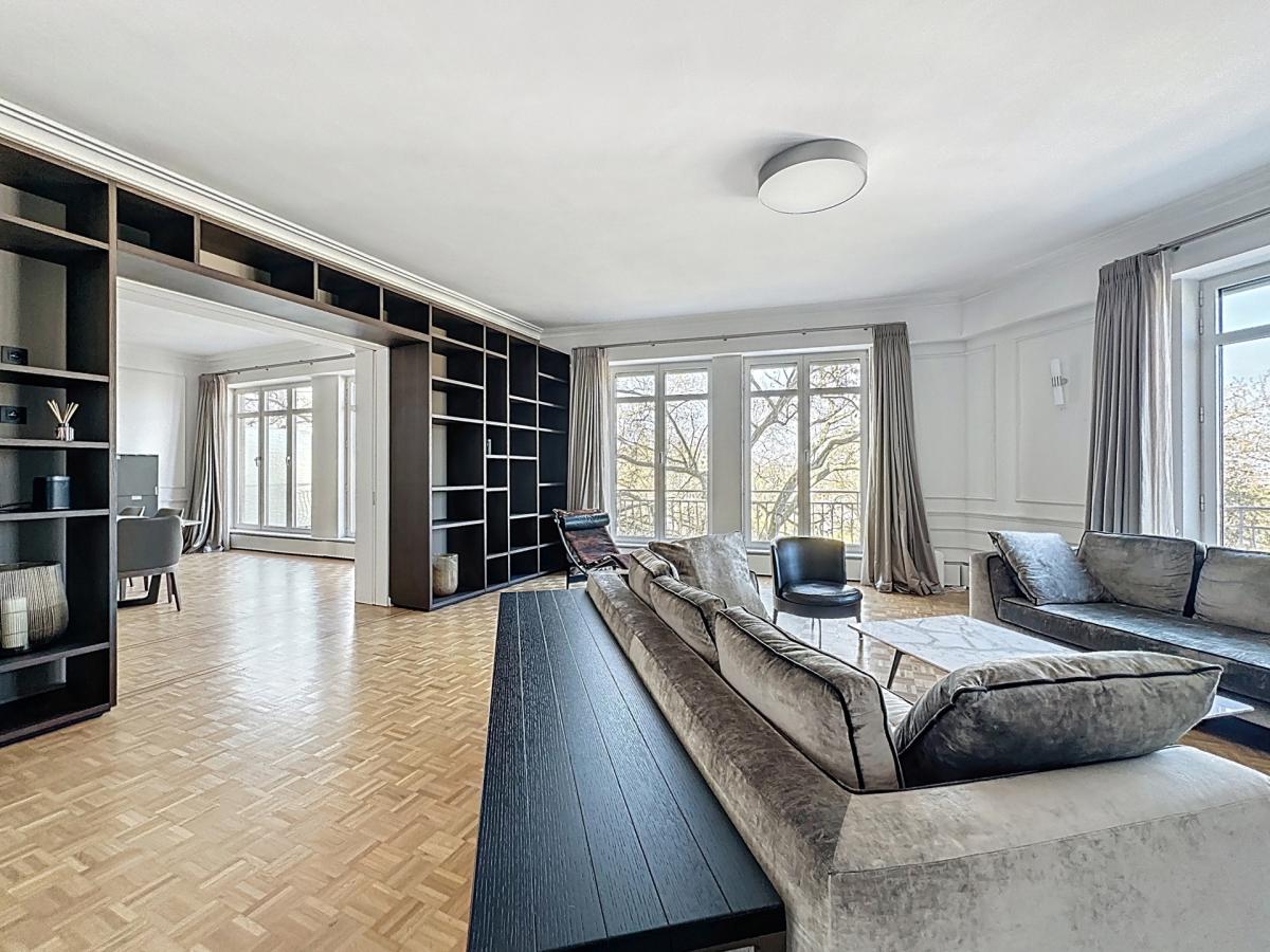 Louise/Cambre: Somptueux appartement meublé 3 ch. + terrasse