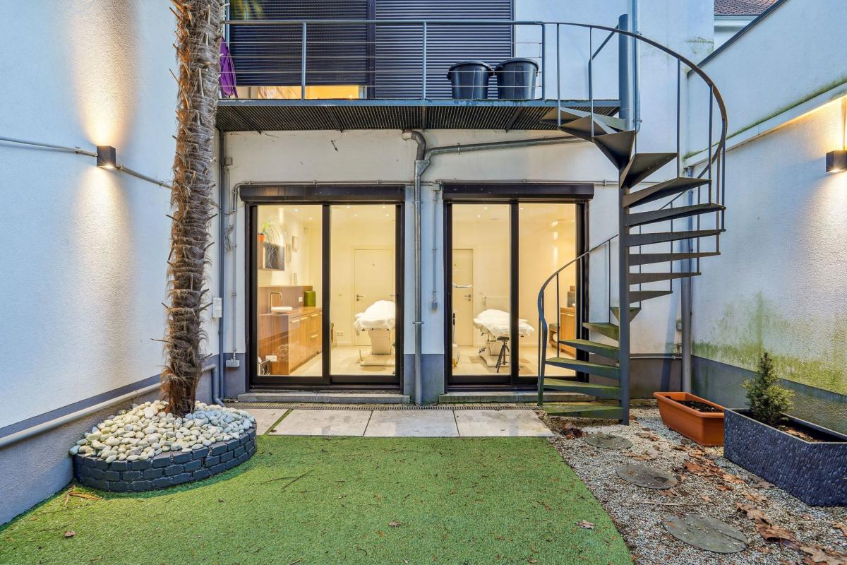 Dieweg: Magnifique surface commerciale de ± 68m²