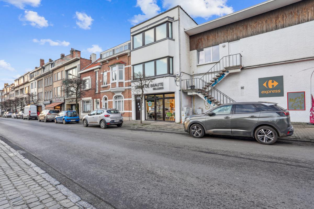 Dieweg: Magnifique surface commerciale de ± 68m²