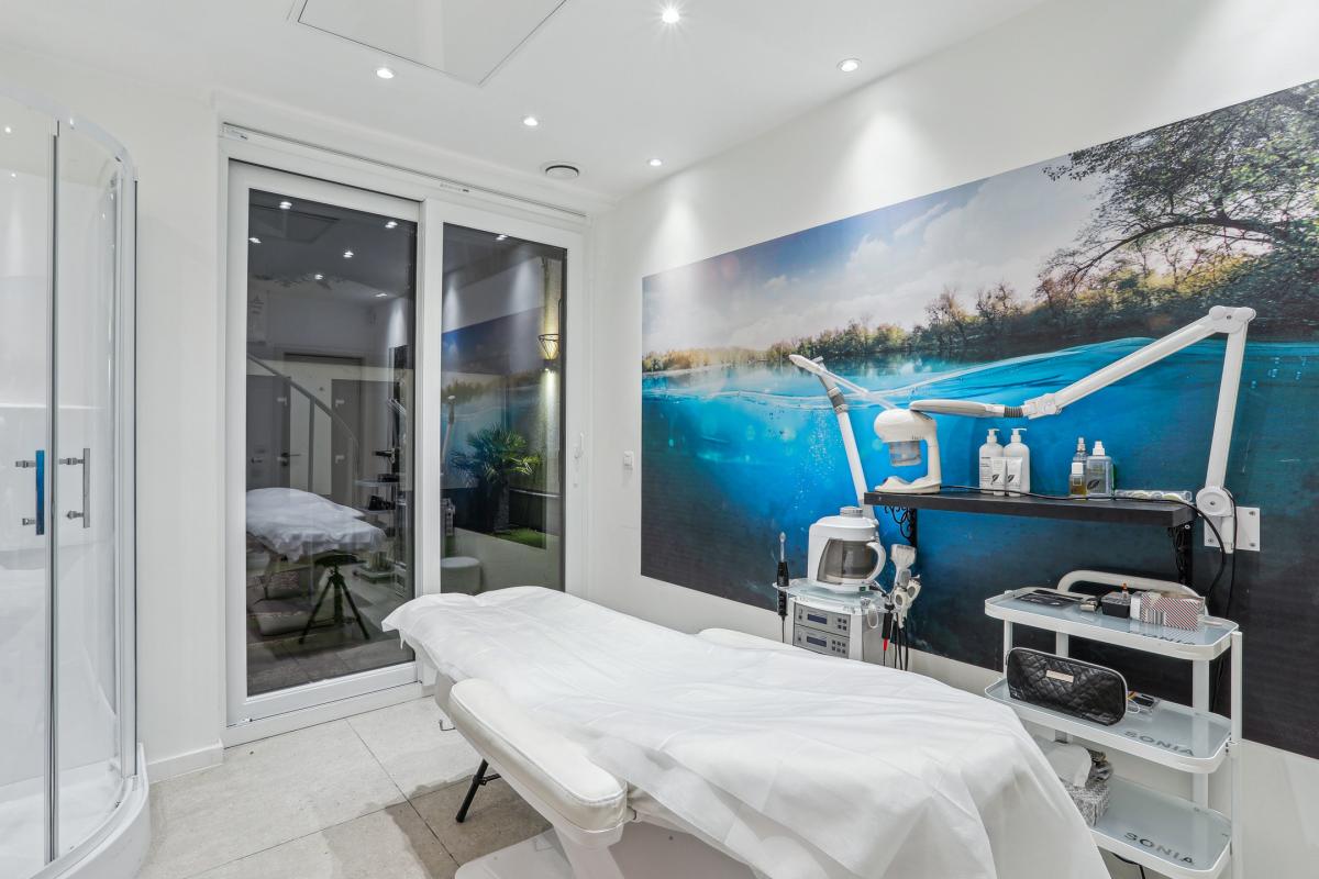 Dieweg: Magnifique surface commerciale de ± 68m²
