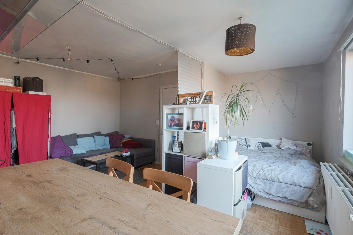 SOUS OFFRE ! Magnifique studio penthouse terrasse SO 12 m² + garage box