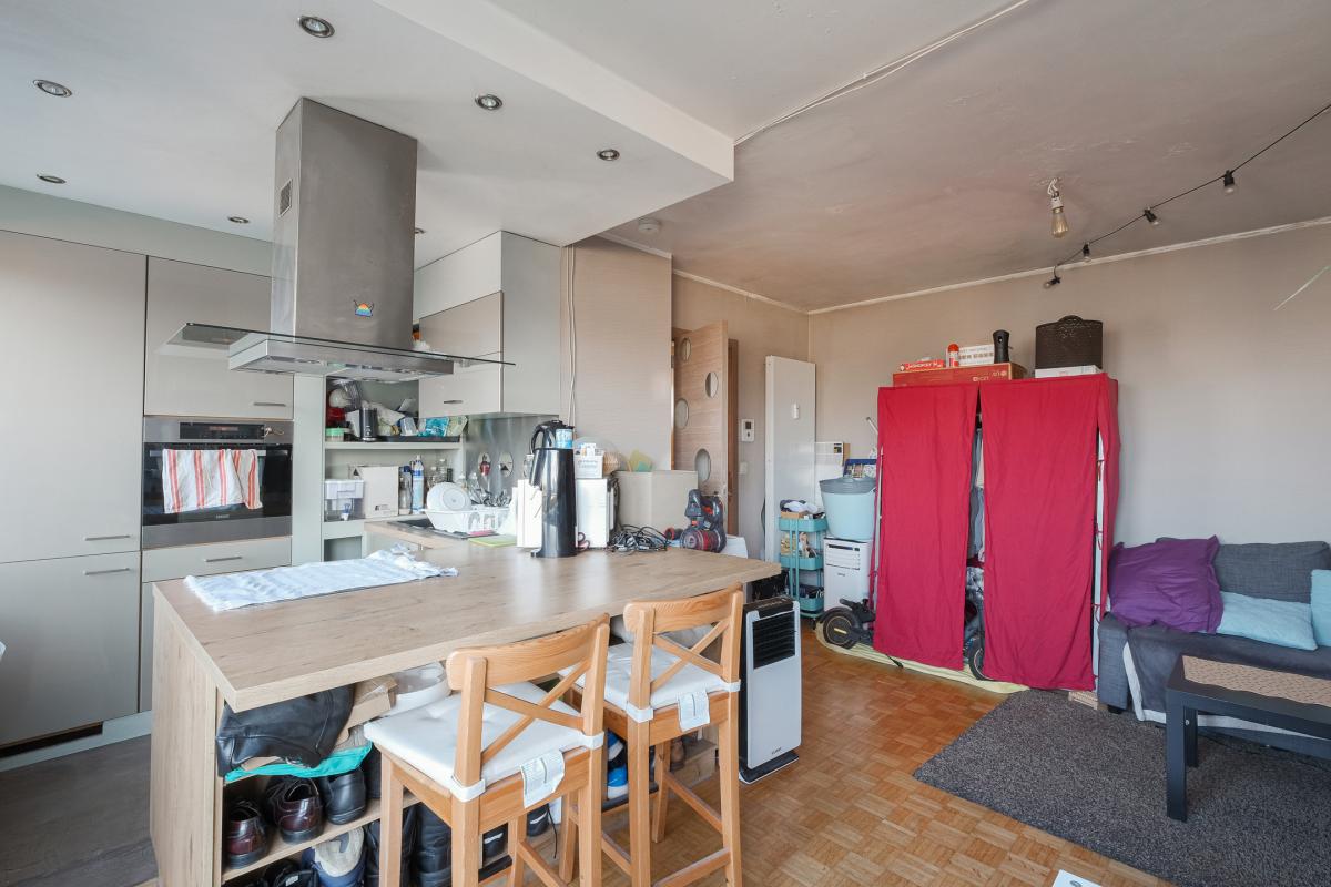 SOUS OFFRE ! Magnifique studio penthouse terrasse SO 12 m² + garage box